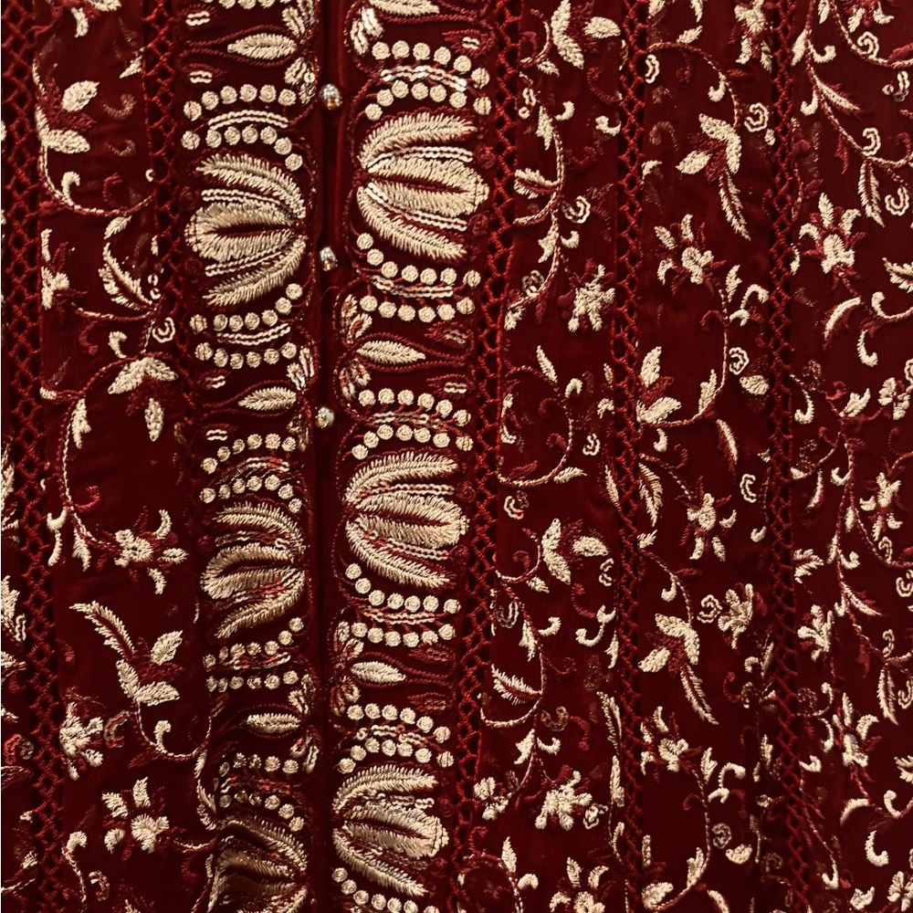 Pakistani suit - Picture 4 of 6